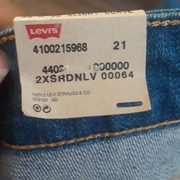 Slight Curve Levi's Curve ID 33x32 Moden Skinny - Picture 12 of 12